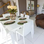 Azzurra Apartahotel