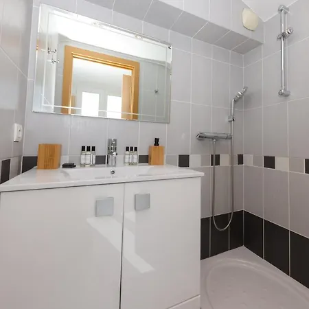 Lägenhetshotell Azzurra 4*