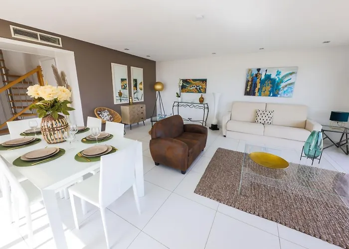 Aparthotel Azzurra 4*