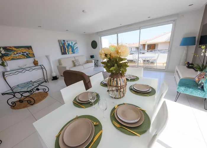 Aparthotel Azzurra Calvi (Corsica)