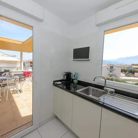 Aparthotel Azzurra Calvi (Corsica)
