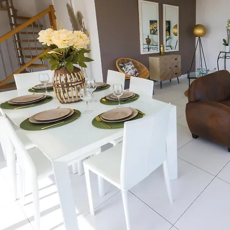 Azzurra Aparthotel
