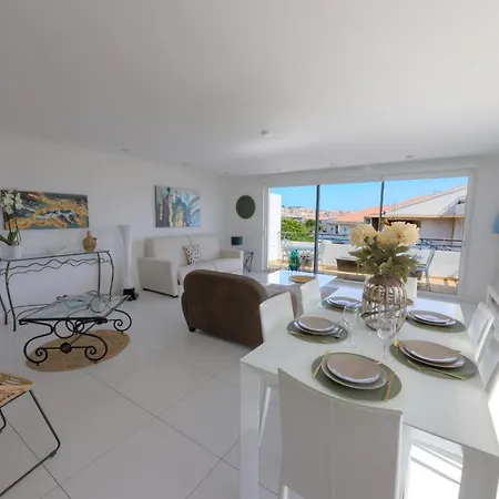 Azzurra Aparthotel