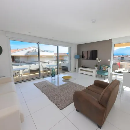 Aparthotel Azzurra Calvi (Corsica)